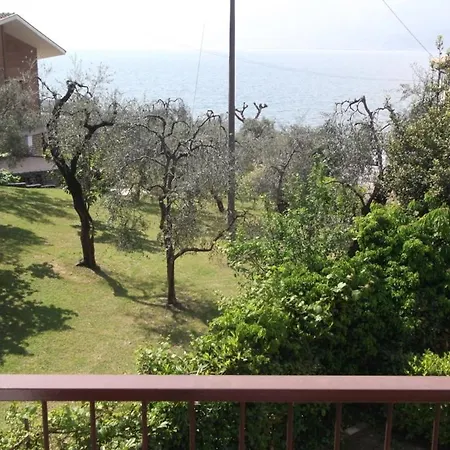 Girasole 3* Торри-дель-Бенако